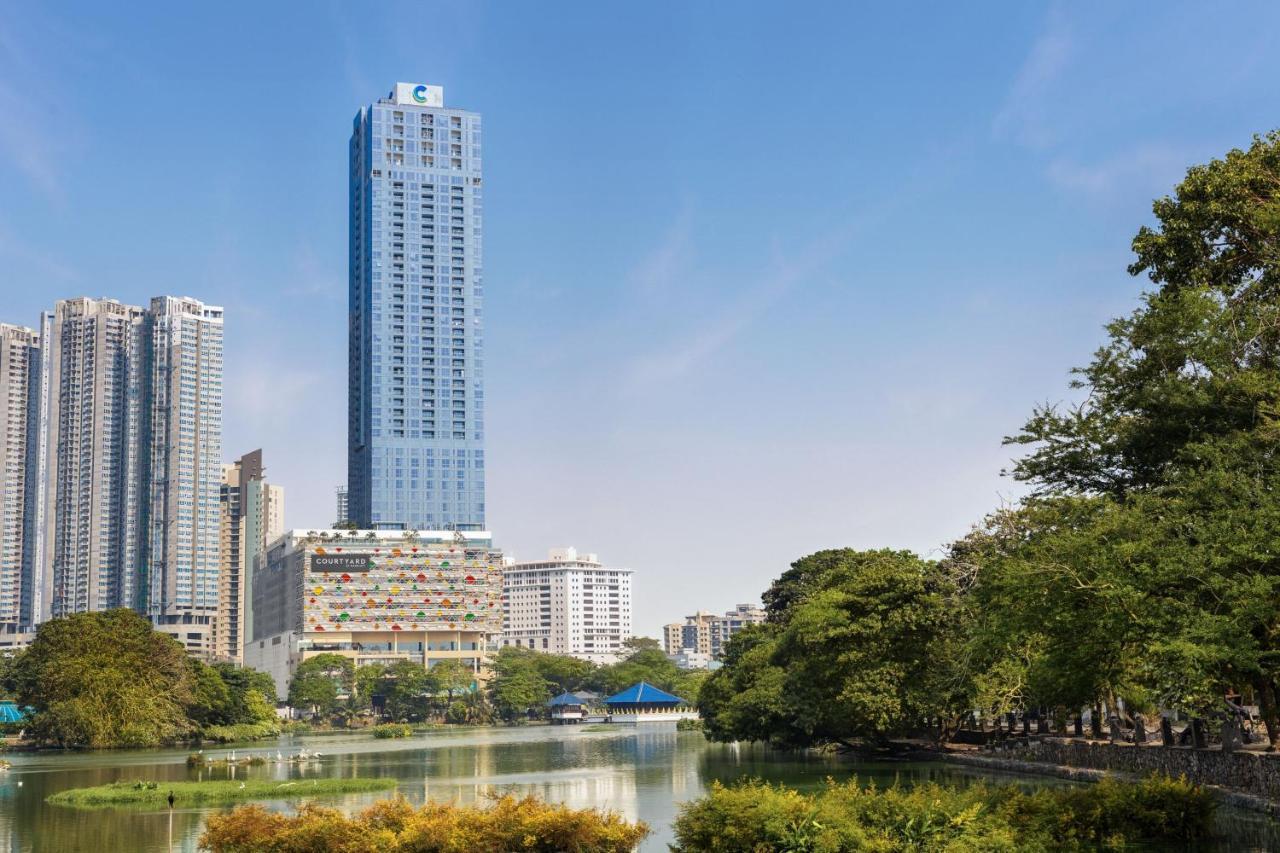 Courtyard By Marriott Colombo Hotell Exteriör bild