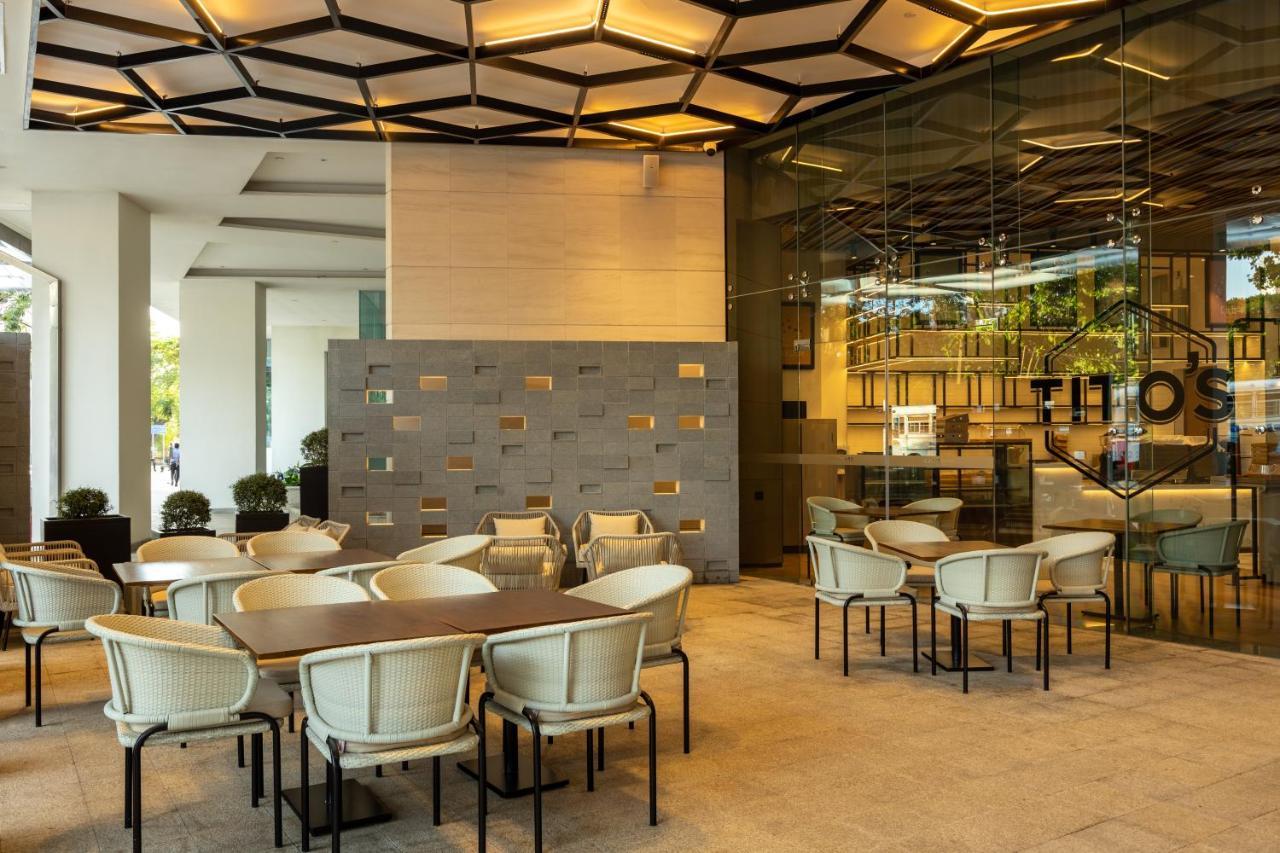 Courtyard By Marriott Colombo Hotell Exteriör bild