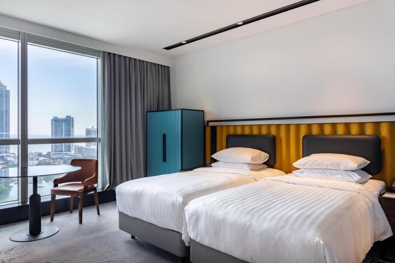 Courtyard By Marriott Colombo Hotell Exteriör bild