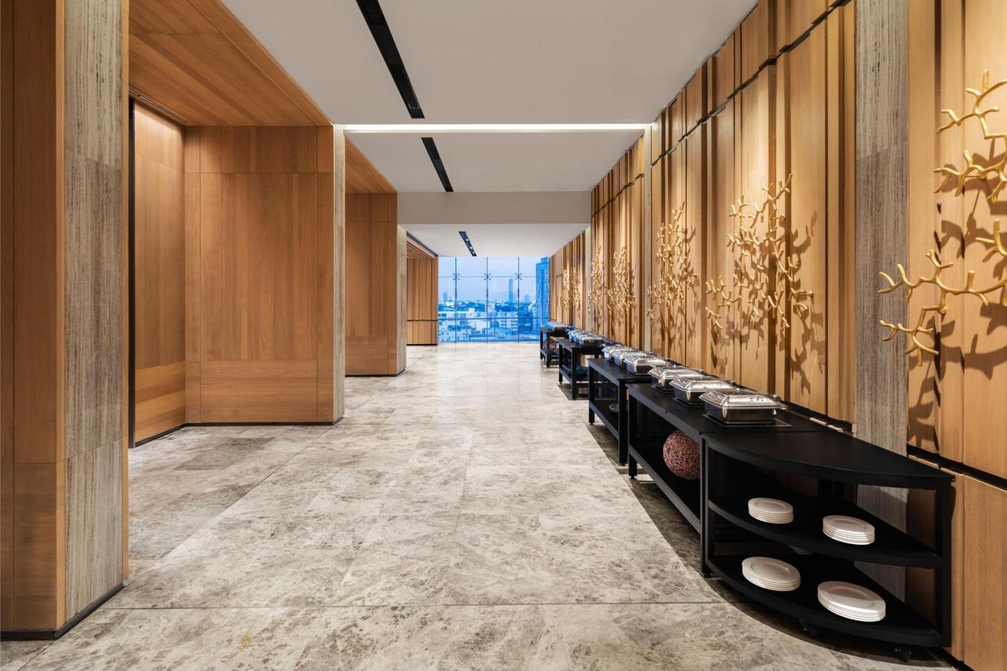 Courtyard By Marriott Colombo Hotell Exteriör bild